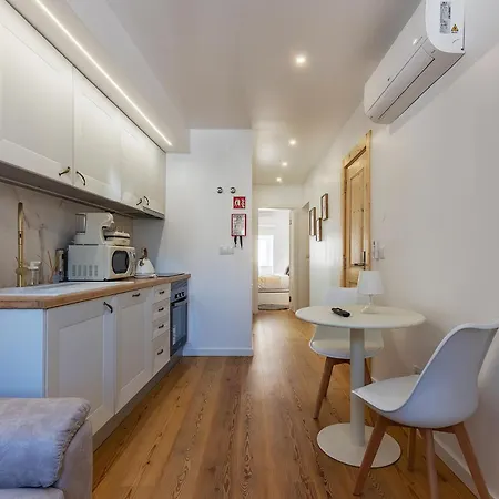 Apartment White Angel By Portas Do Sol *