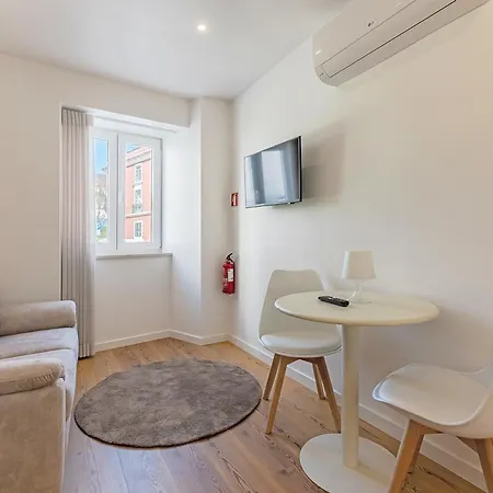 Apartment White Angel By Portas Do Sol Lisbon