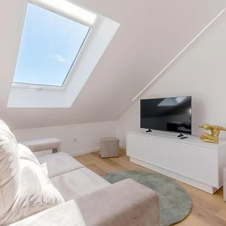Apartment White Angel By Portas Do Sol Lisbon