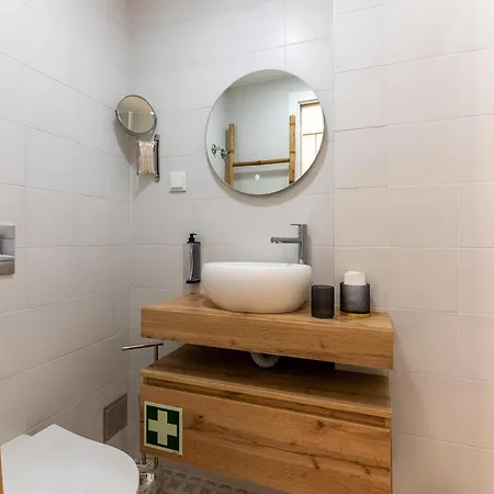 Apartment White Angel By Portas Do Sol Lisbon