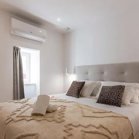 White Angel By Portas Do Sol Apartment Lisbon